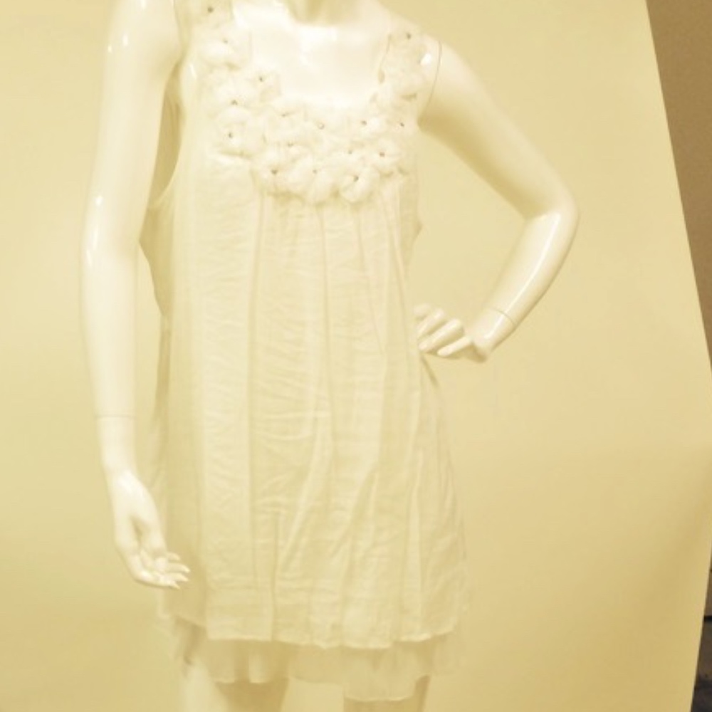 Beautiful White Floral detailed top